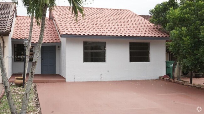 Building Photo - 4909 SW 144th Ct Rental