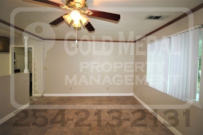Photo - 1208 E Avenue H
