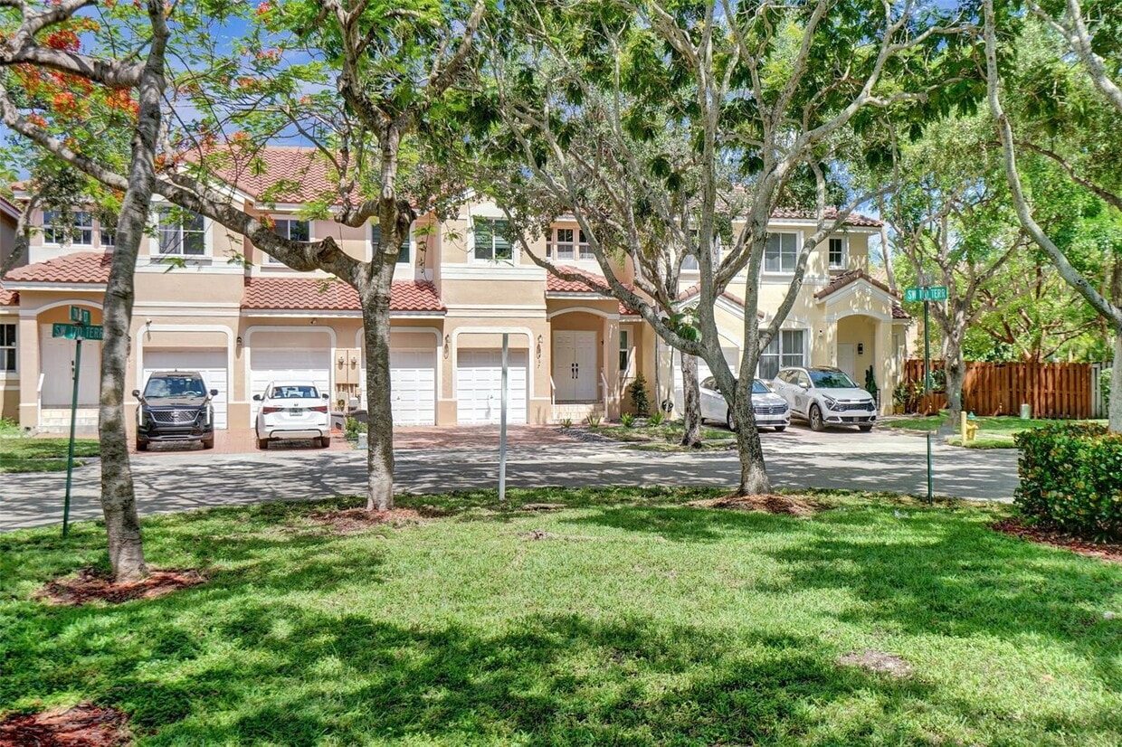 Photo - 3467 SW 170th Ter (Miramar, FL)