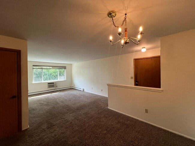 Photo - 1321 W Main St