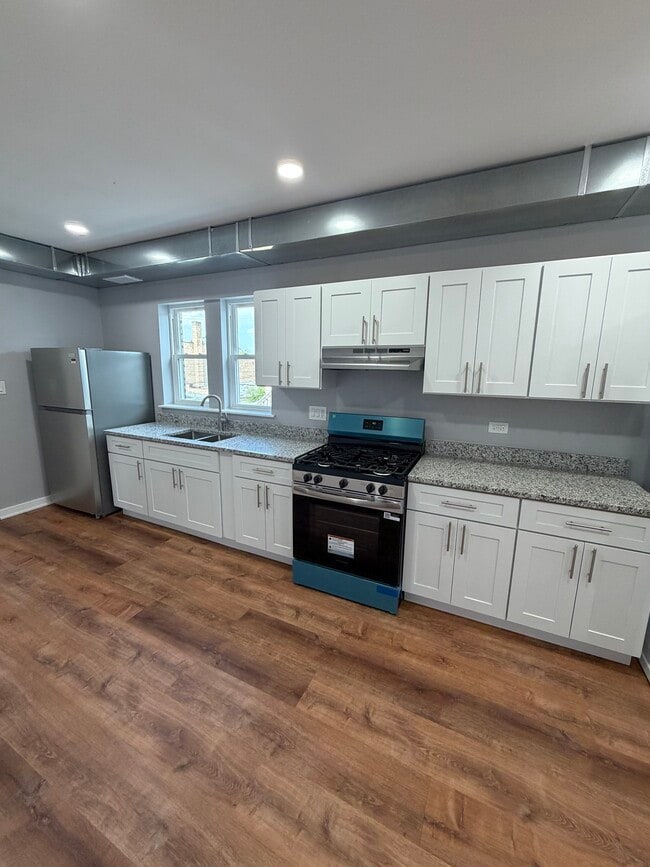 Photo - 5226 W Crystal St Unit 2