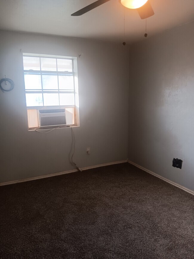 Photo - 504 S 5th St