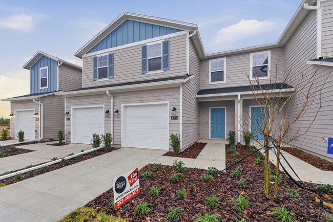 Photo - Available Now –NEW Beautiful Move-In Ready Home in Ocala!