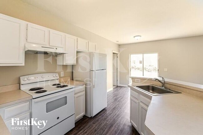 Photo - 2701 Yamada Ln