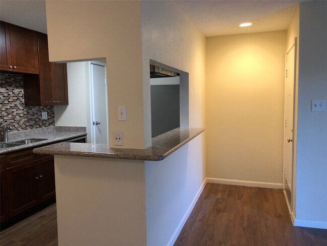 Photo - 10053 Westpark Dr Unit 324
