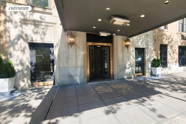 Photo - 45 W 81st St