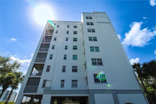 Photo - 35 Bluebill Ave Unidad B-702