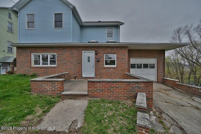 Photo - 189 Johnson St