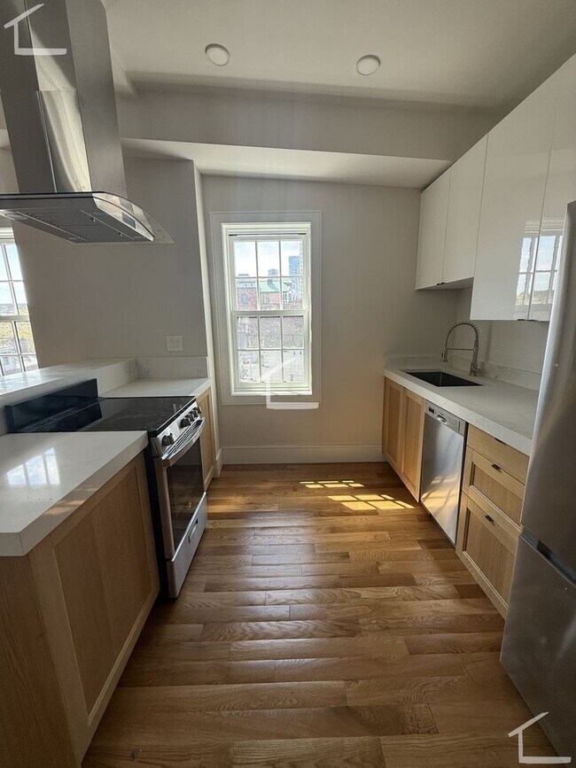 Photo - PENTHOUSE 3 BED 2 BATH IN BAY VILLAGE