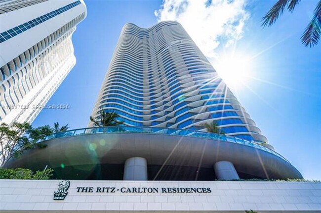 Photo - 15701 Collins Ave