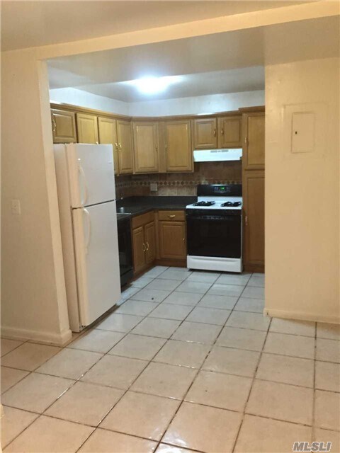 Photo - 406 Castle Hill Ave Unit 3 Fl