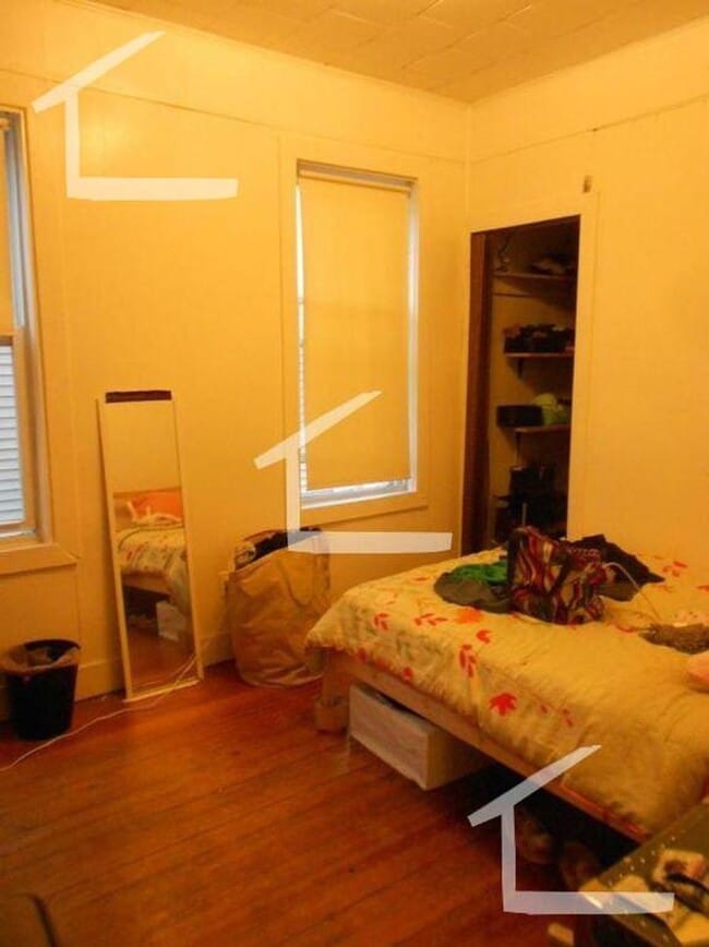 Photo - 3 Bedroom Close to BU West