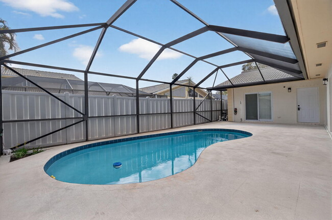 Photo - 5230 Woodruff Ln