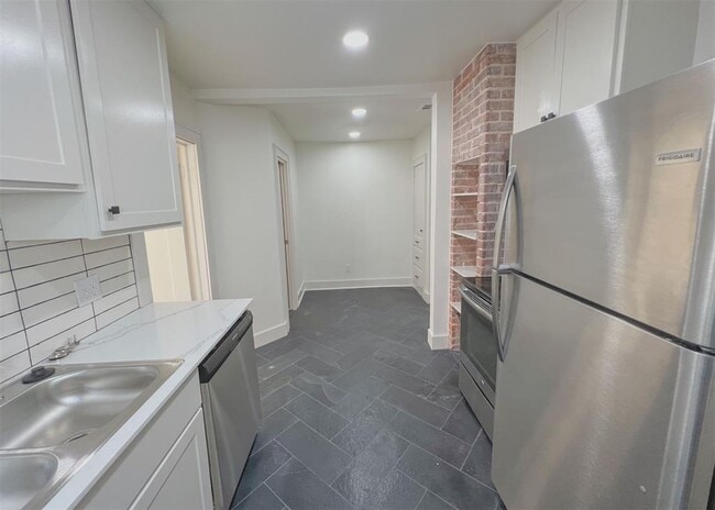 Photo - 2542 NW 21st St