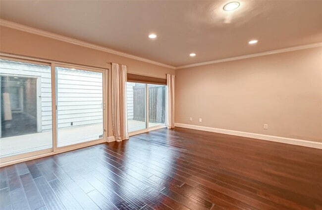 Photo - 1926 Augusta Dr Unit 18