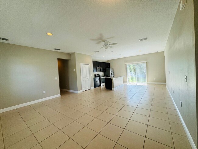 Photo - Incredible 4 Bedroom, 2 Bathroom Home in P...