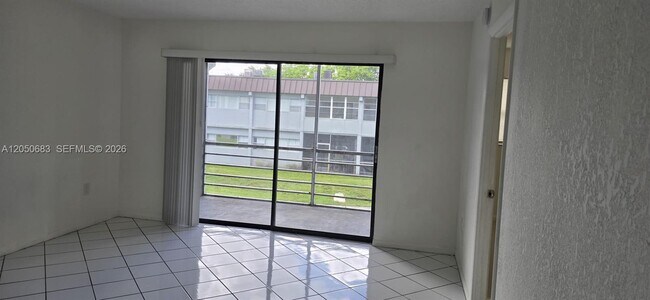Photo - 7400 NW 85th Ct Unit 207