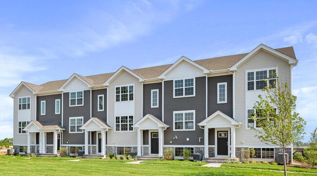 Building Photo - 1500 Yosemite Wy