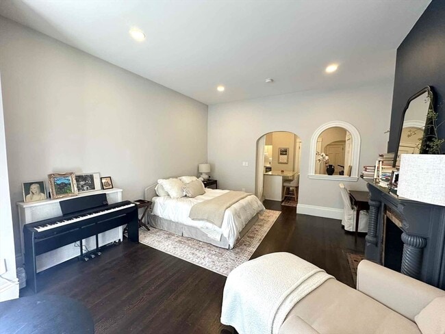 Photo - 112 Pinckney St Unit 15