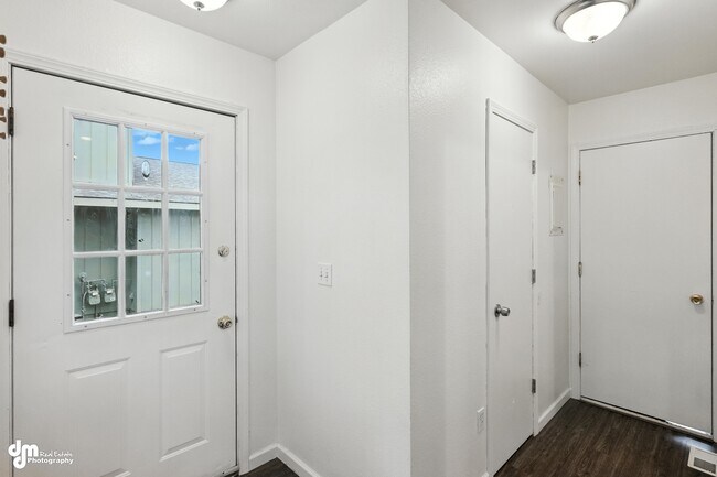 5441 Windflower Cir Unidad B