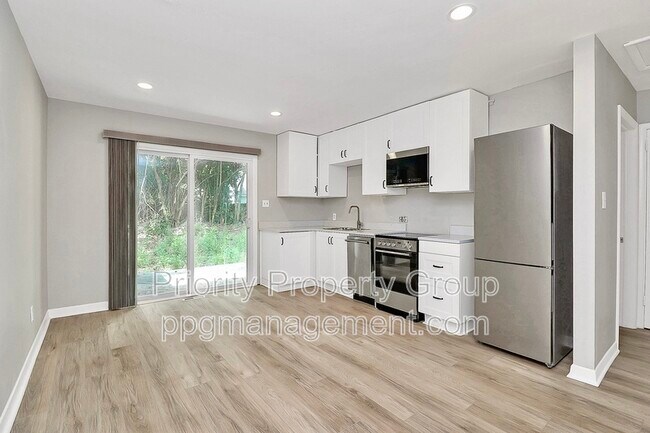 Photo - 1806 Herrin Ave
