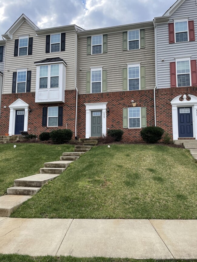 Photo - 2029 Verona Ct Townhome