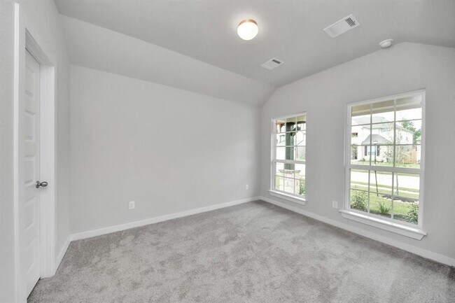 12022 Maple Oak Dr