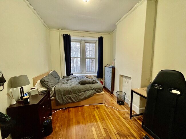 Photo - 688 Parker St Unit 2