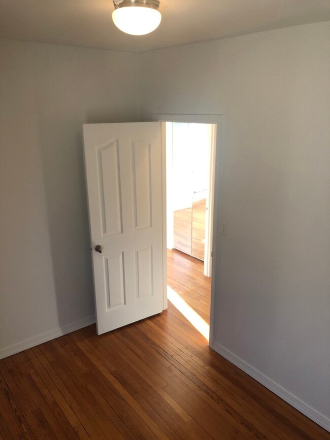 Photo - 27 Alton Pl Unit 2