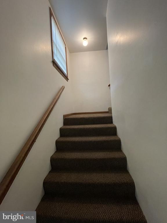 Photo - 627 Wolfe St Unit APT B