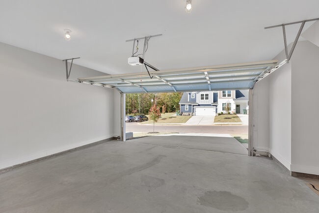 Photo - 323 Grange Vly Ln