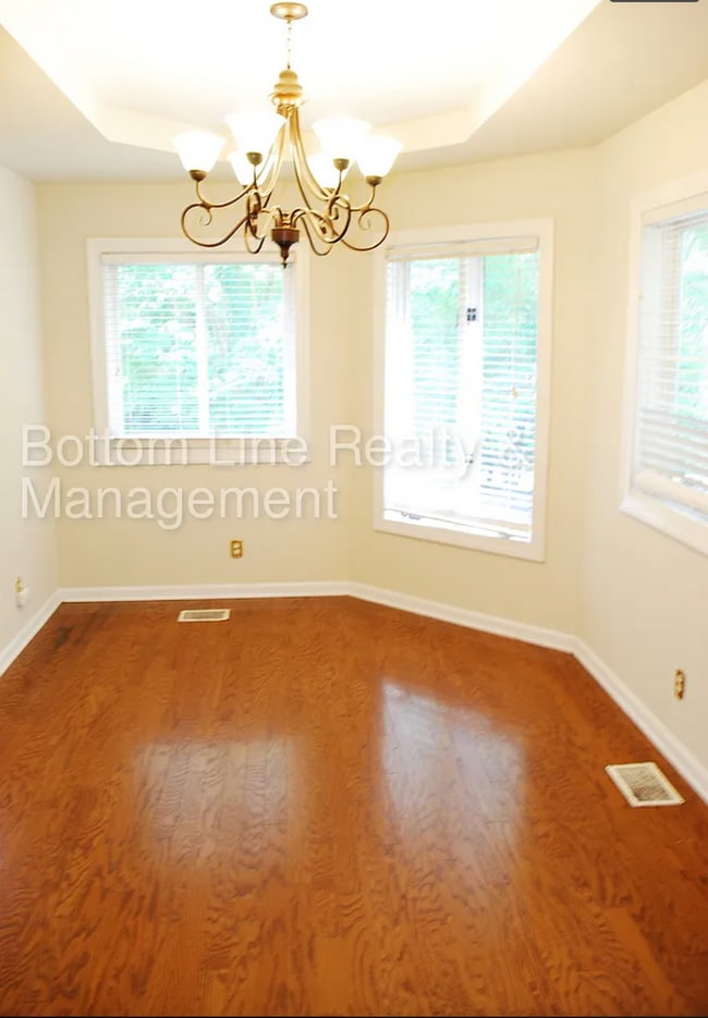 Photo - 7800 Ocala Rd