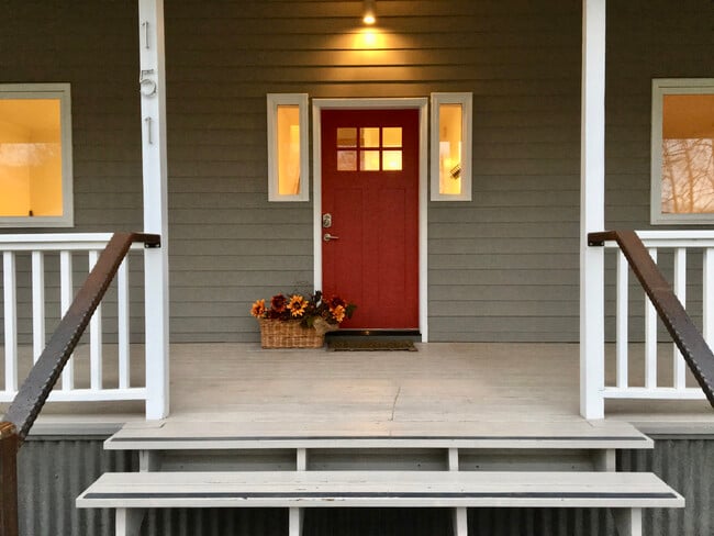 Photo - 151 S Mary St House