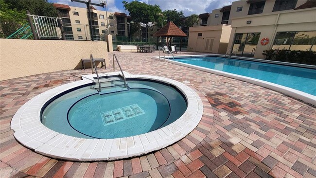 Photo - 10401 W Broward Blvd Condo Unit 307