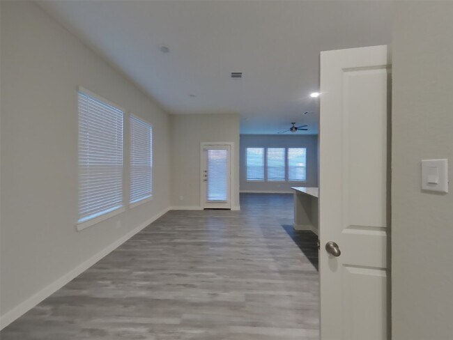 Building Photo - 22845 Terrazzo Dr