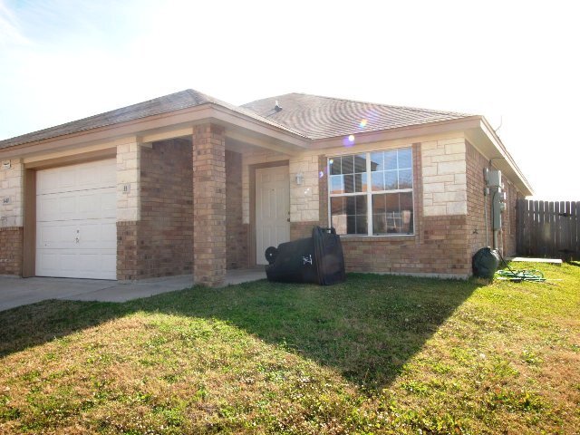 Building Photo - 1500 Cinch Dr Rental