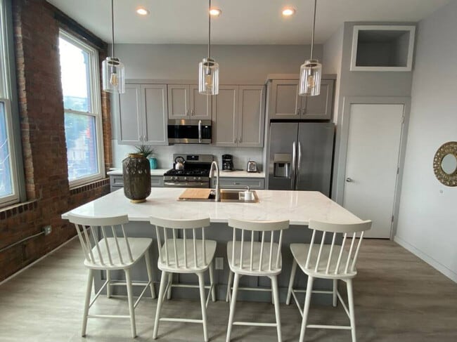 Photo - 1906 Elm St Unidad ID1056052P