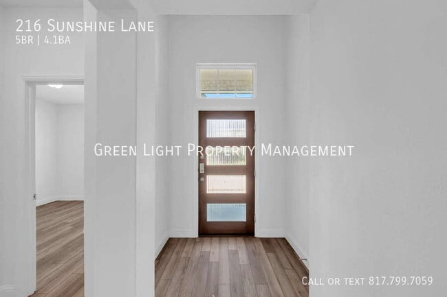 Photo - 216 Sunshine Ln