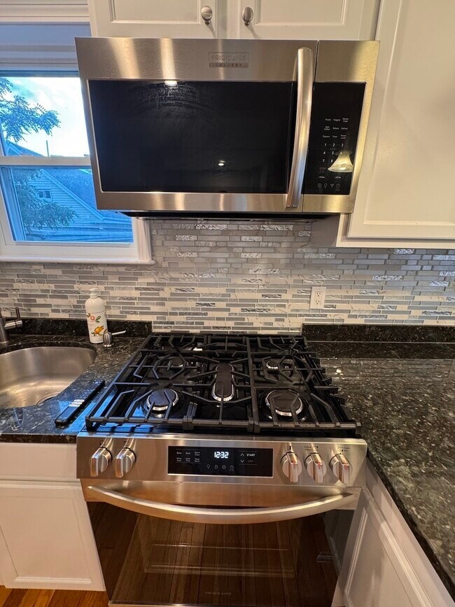 Photo - 7 Pinckney Pl Unit 2