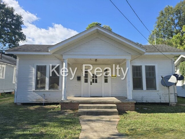 Building Photo - 2216 Olive St