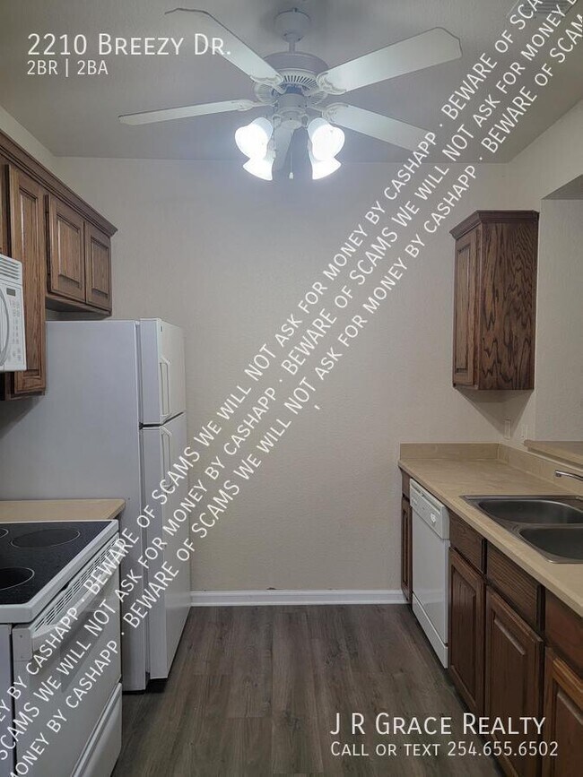 2210 Breezy Dr Apartment Waco, TX
