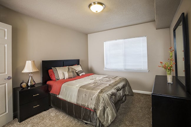 Photo - Skyline Apartments