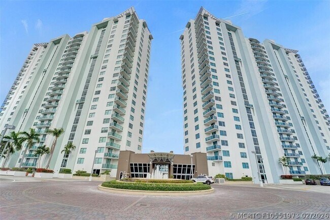Building Photo - 2681 N Flamingo Rd Unit 1003s