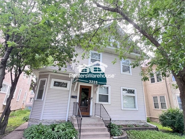Photo - 3225 Hennepin Ave House