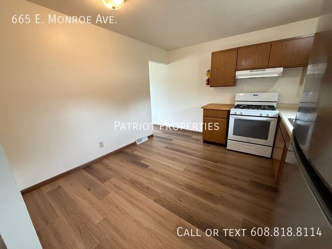 Building Photo - 665 E Monroe Ave Rental