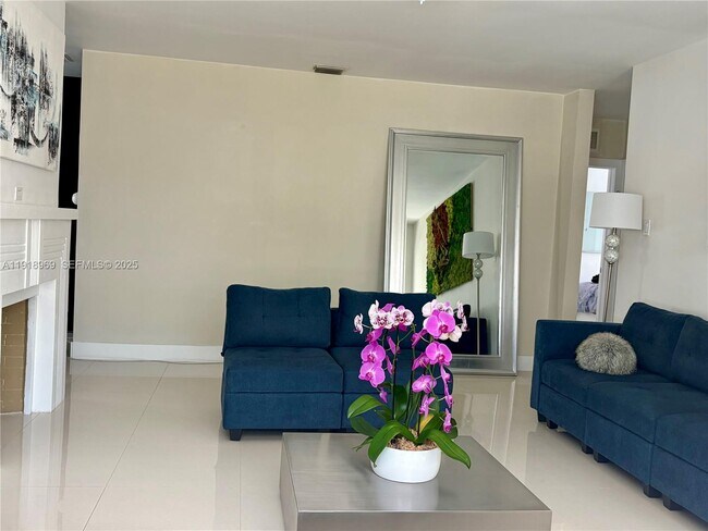 Photo - 1435 SW 16th St