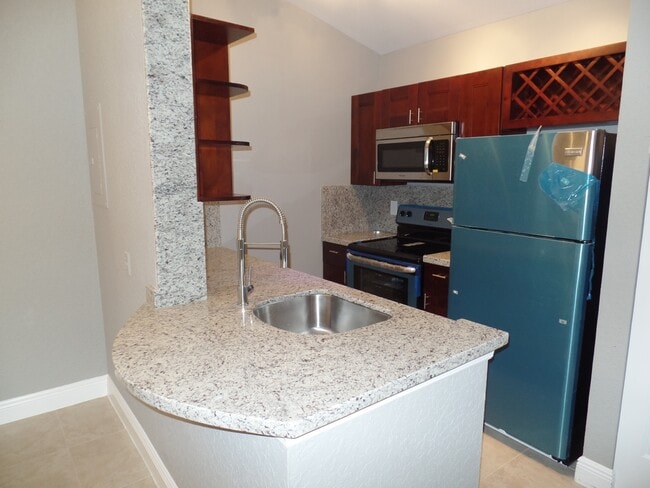 Photo - 2851 N Oakland Forest Dr