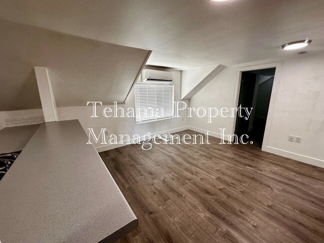 Photo - Upstairs ADU Alley house in downtown Red Bluff