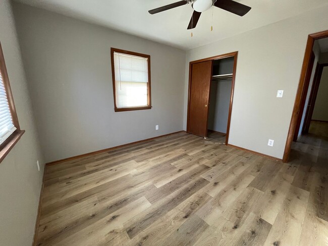 Photo - 2 Bedroom 1 Bathroom in Bowling Green, MO