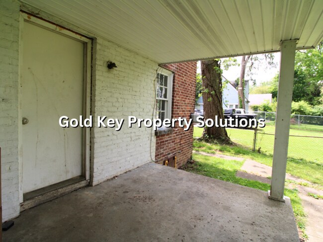 Photo - 1618-1620 W 10th Street Unidad 1620 W 10th Street